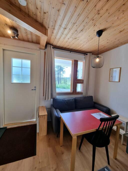 Yllaeksen Metsaepirtti - Ulkoilijan Koti *